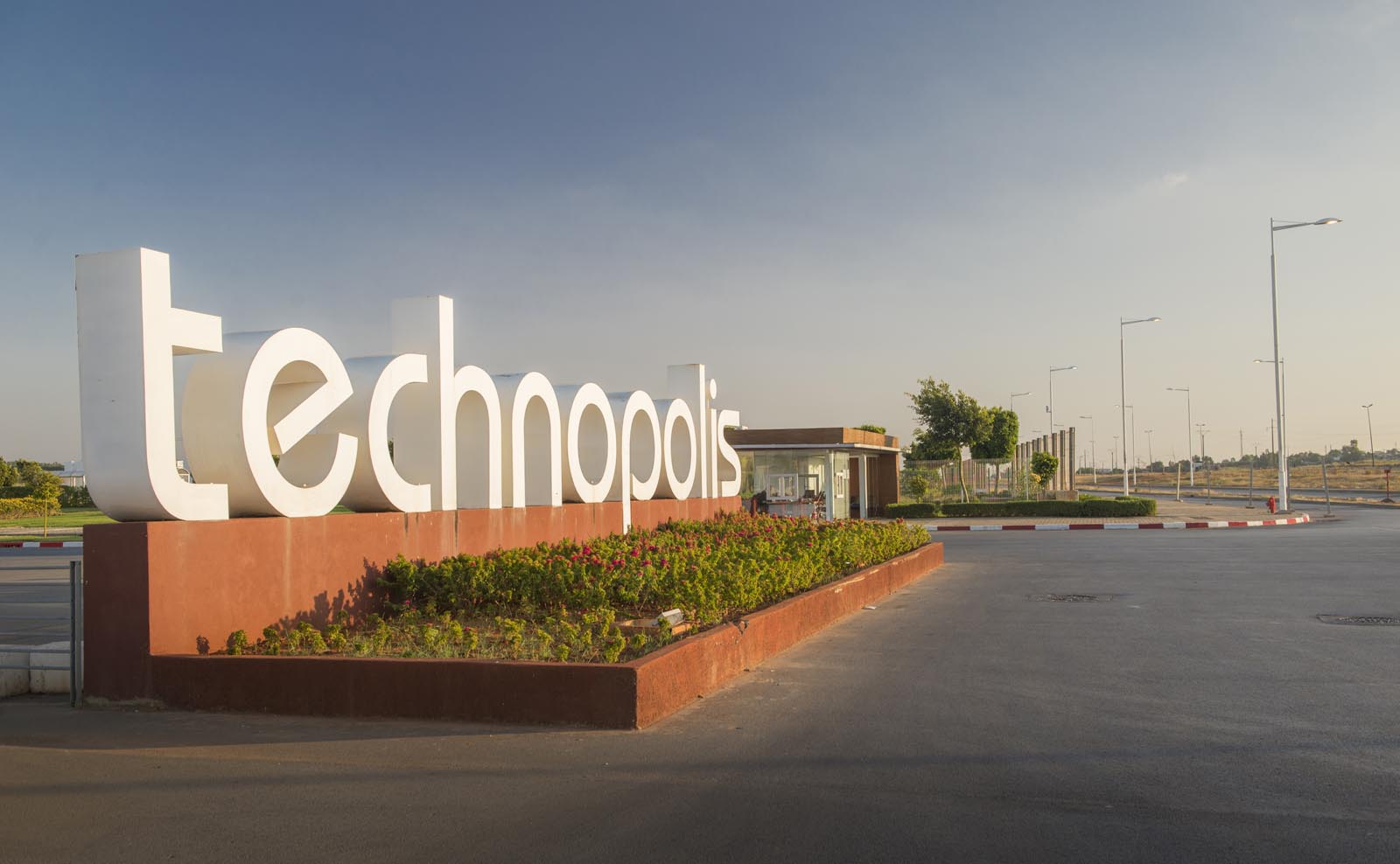 TECHN